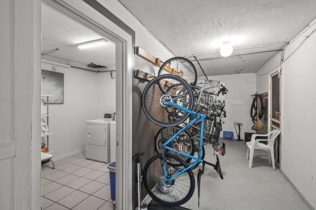 1520 Madison Street Property Photo 8