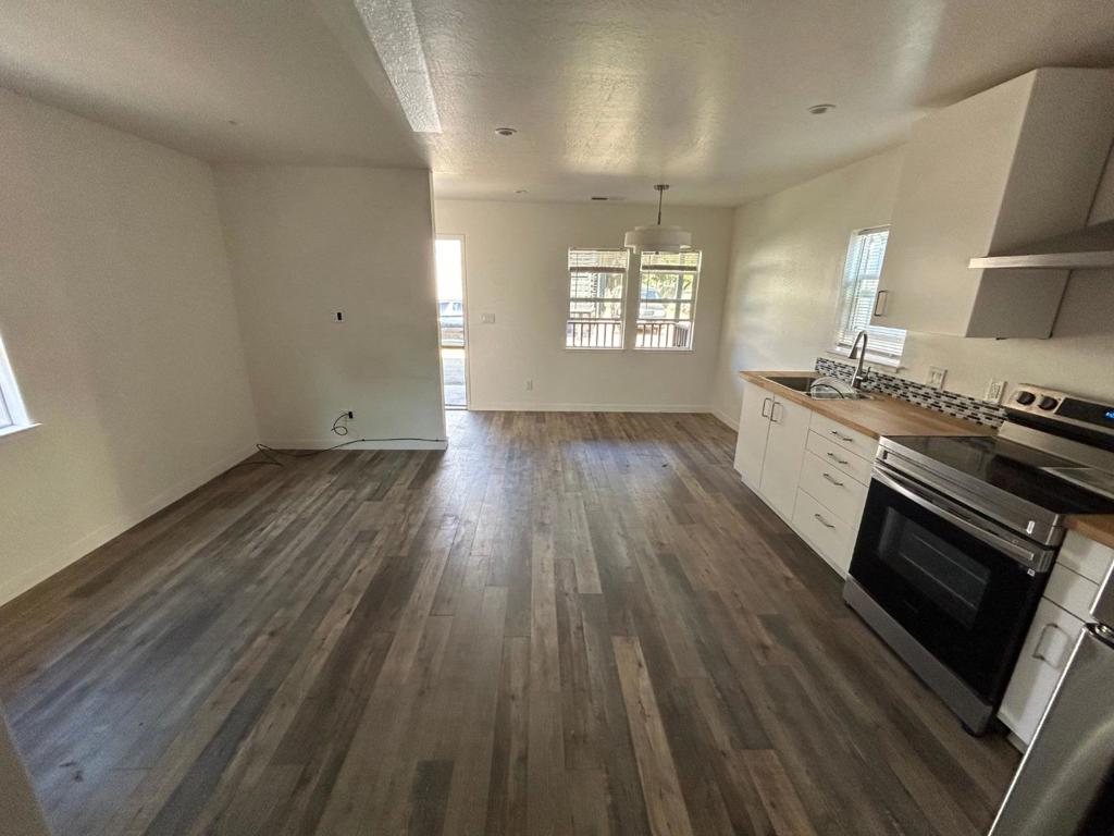 23 Ford Street Property Photo 6
