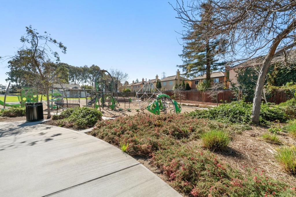 2165 Agnew Road Property Photo 42