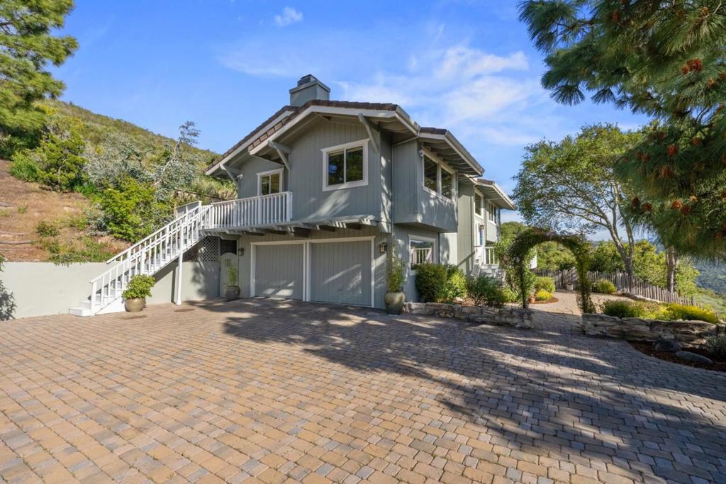 31475 Via Las Rosas Property Photo 1