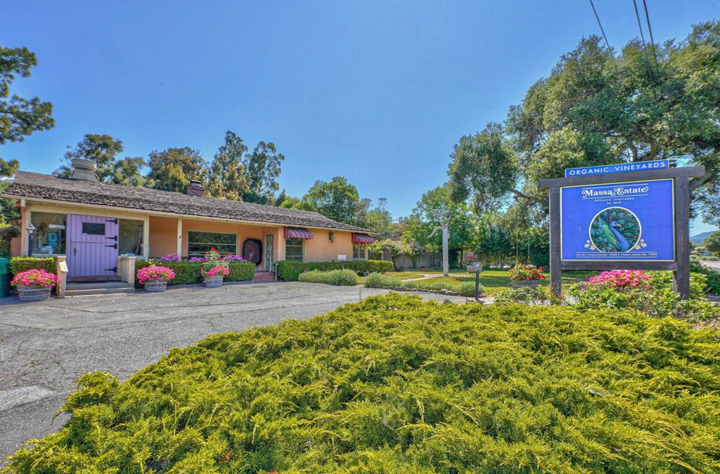 W Carmel Valley Road Property Photo 12