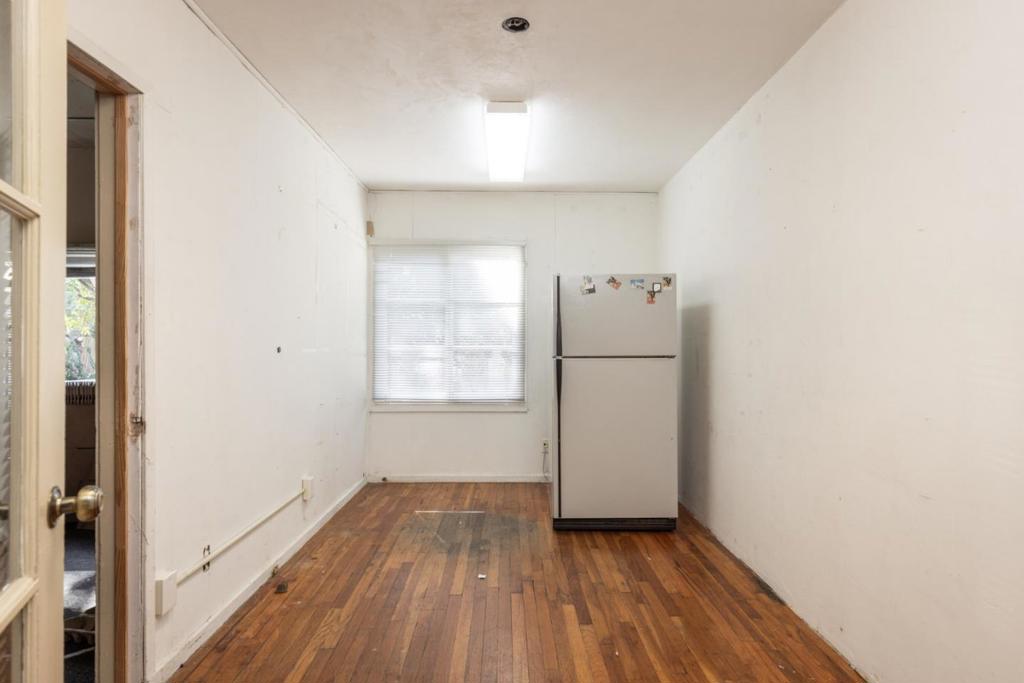 W Carmel Valley Road Property Photo 19