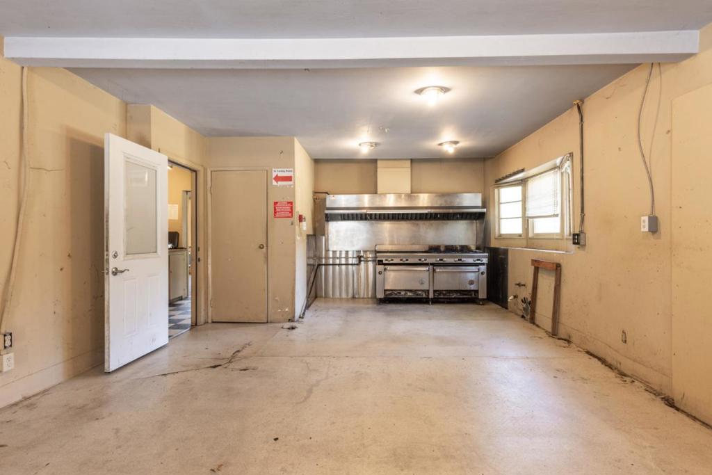 W Carmel Valley Road Property Photo 20