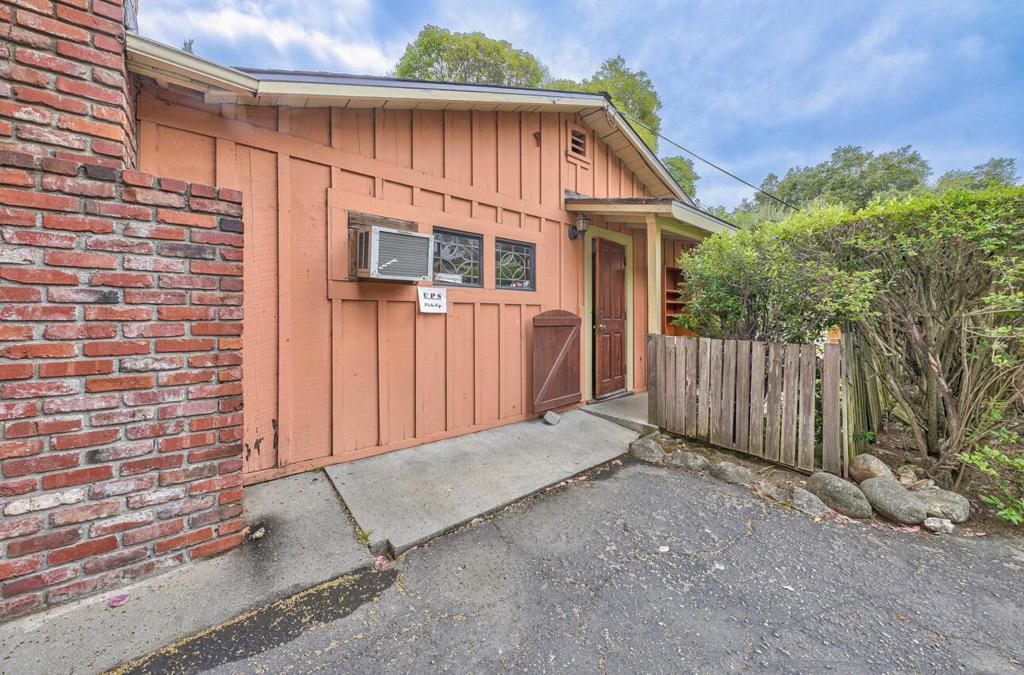 W Carmel Valley Road Property Photo 25