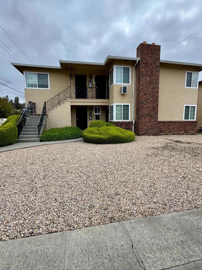 494 Dover Way Property Photo 1