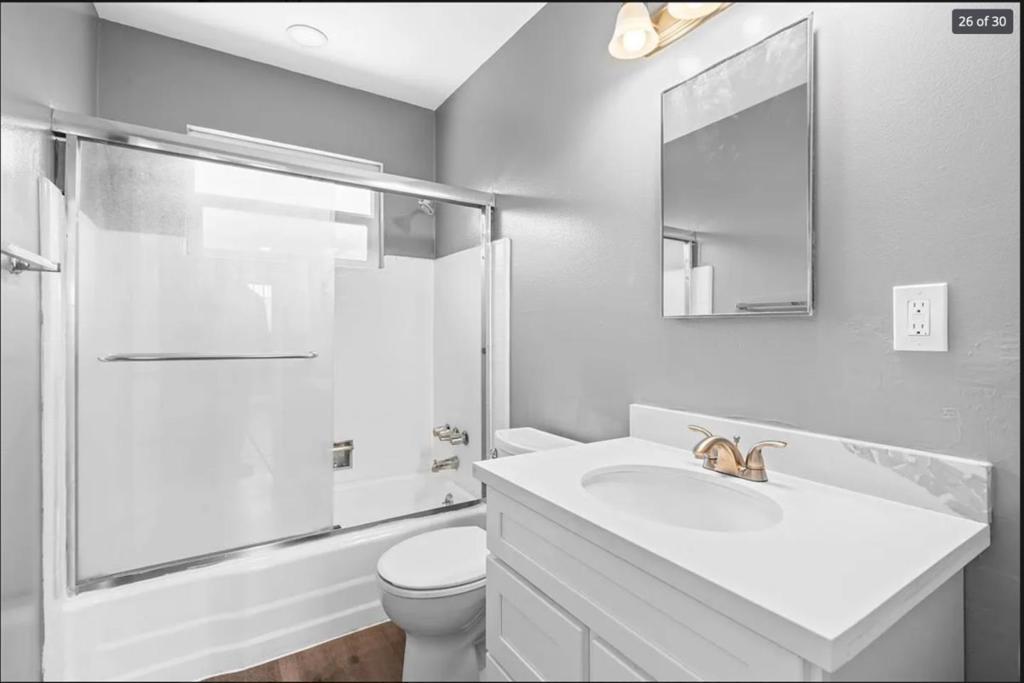2070 Sahara Way Property Photo 15