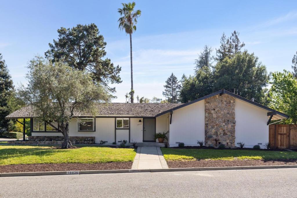 18836 Westview Drive Property Photo