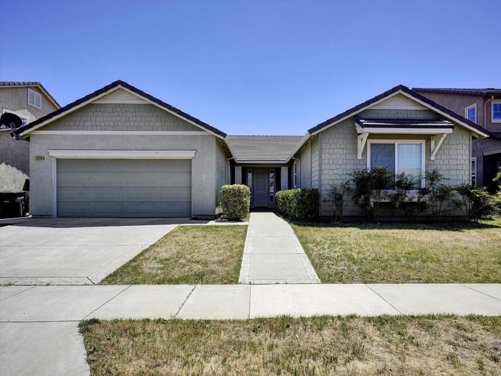 1538 Daisy Drive Property Photo 1