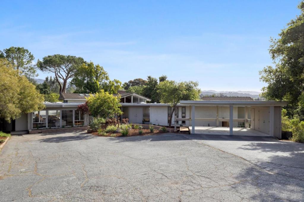 12675 La Cresta Drive Property Photo
