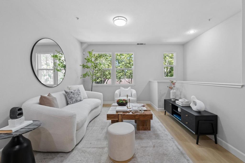 2472 Autumnvale Avenue Property Photo 1