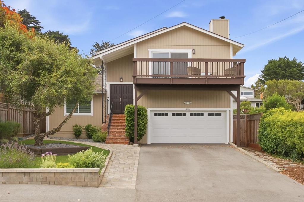 468 4th Street Property Photo 1