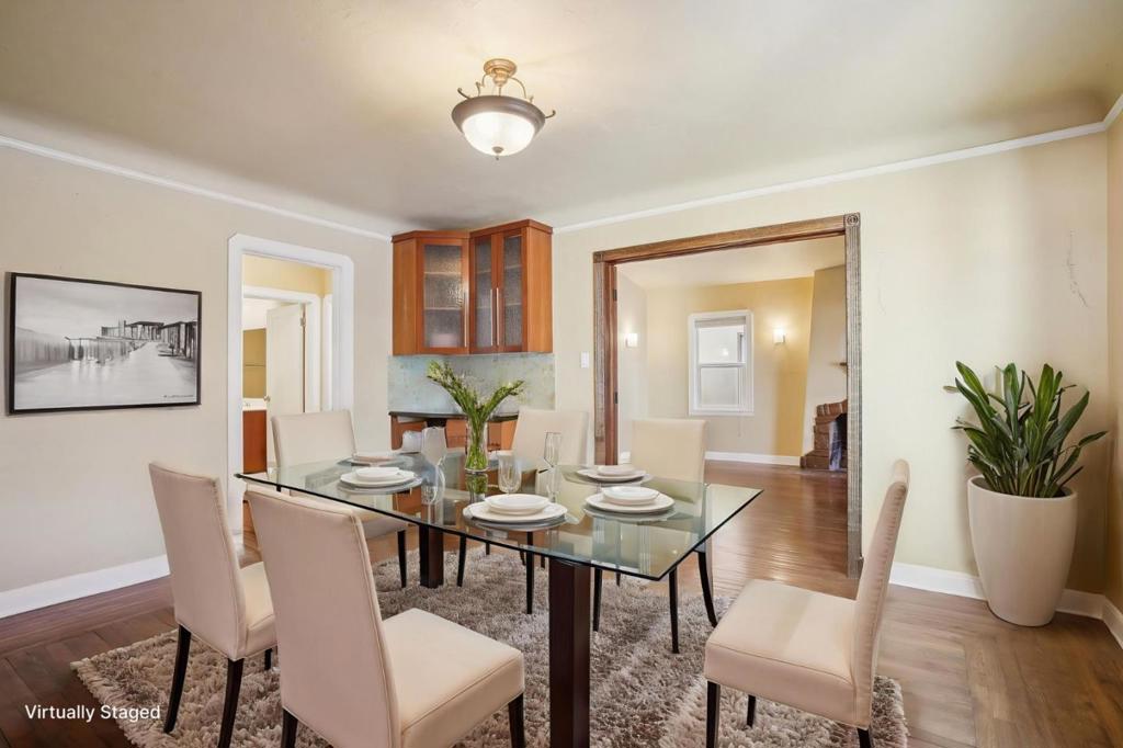10241028 Parkinson Court Property Photo 8