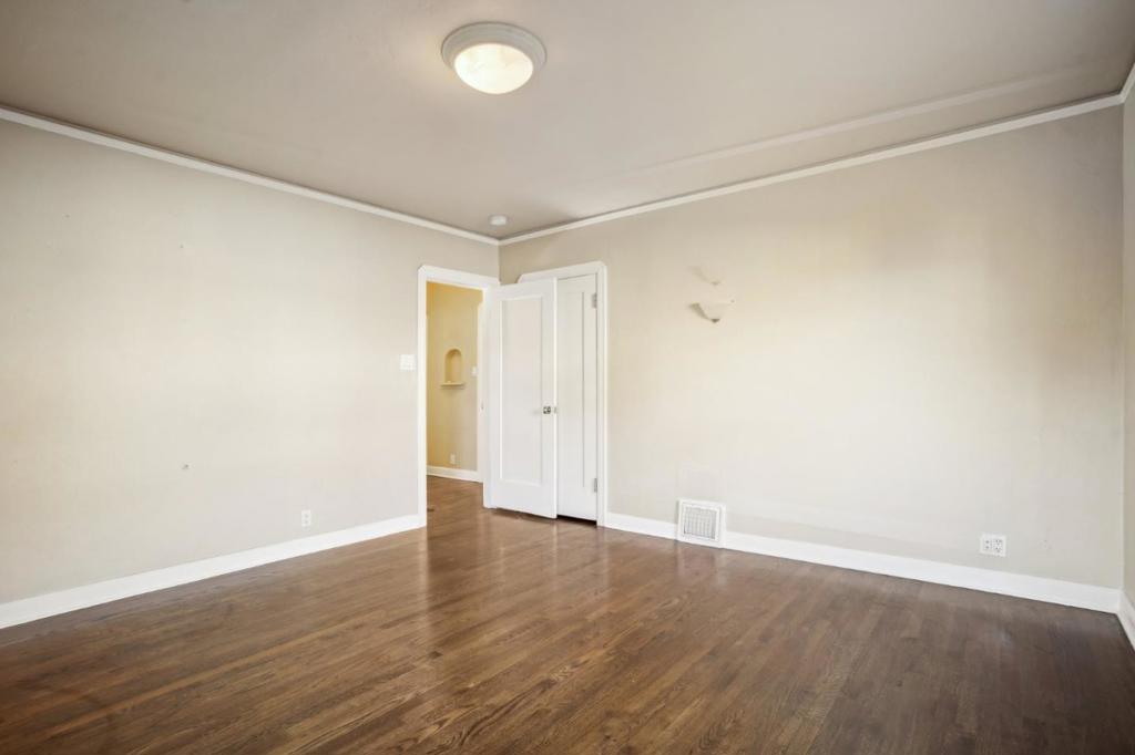 10241028 Parkinson Court Property Photo 14