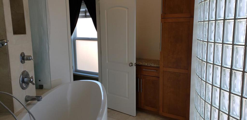 10241028 Parkinson Court Property Photo 31