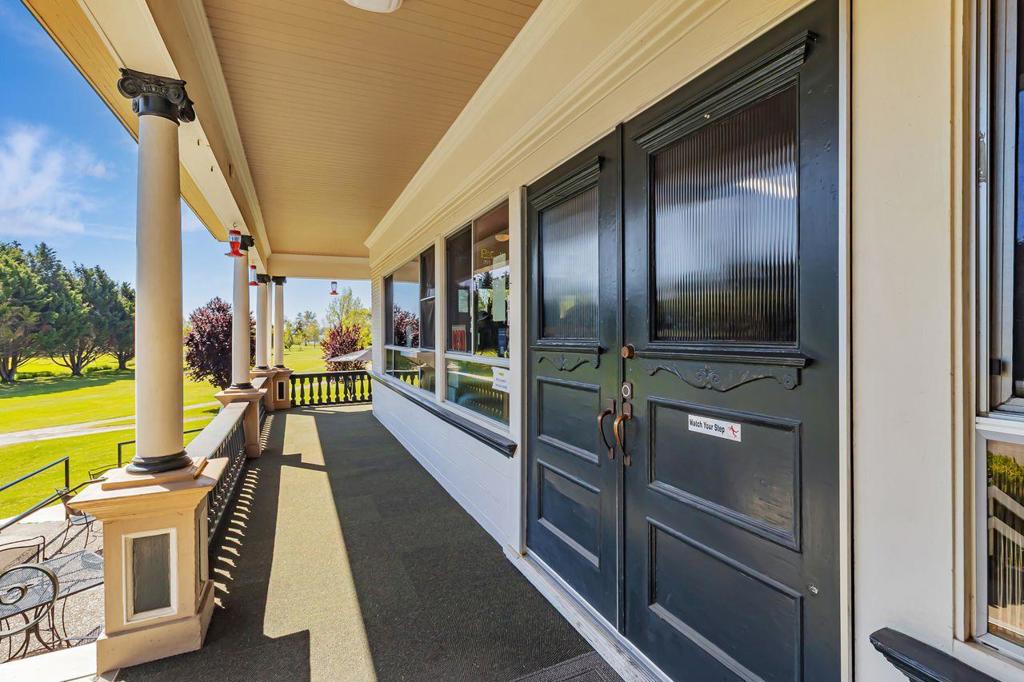 501 Spring Hills Drive Property Photo 6