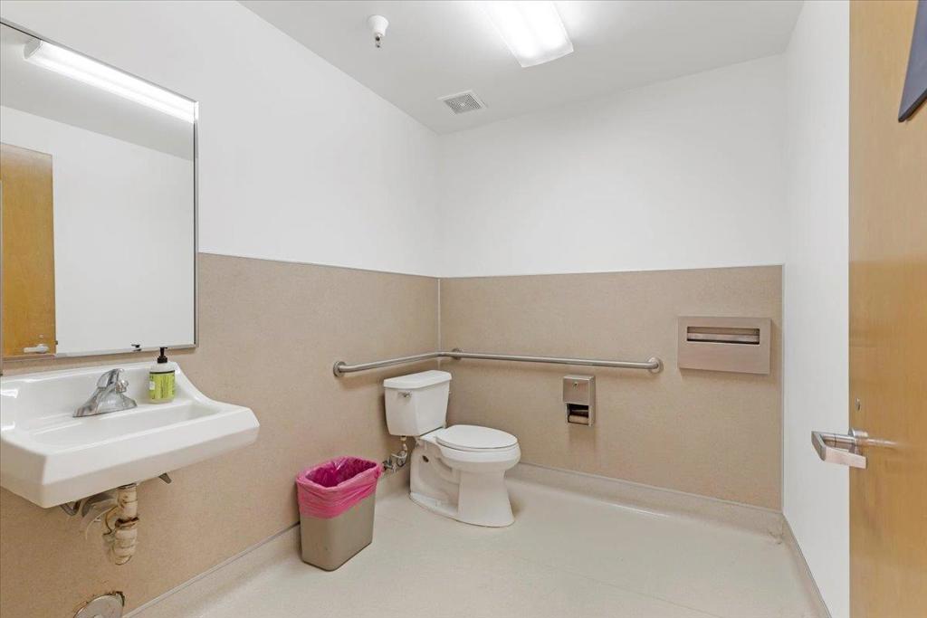 2216 Ringwood Avenue Property Photo 10