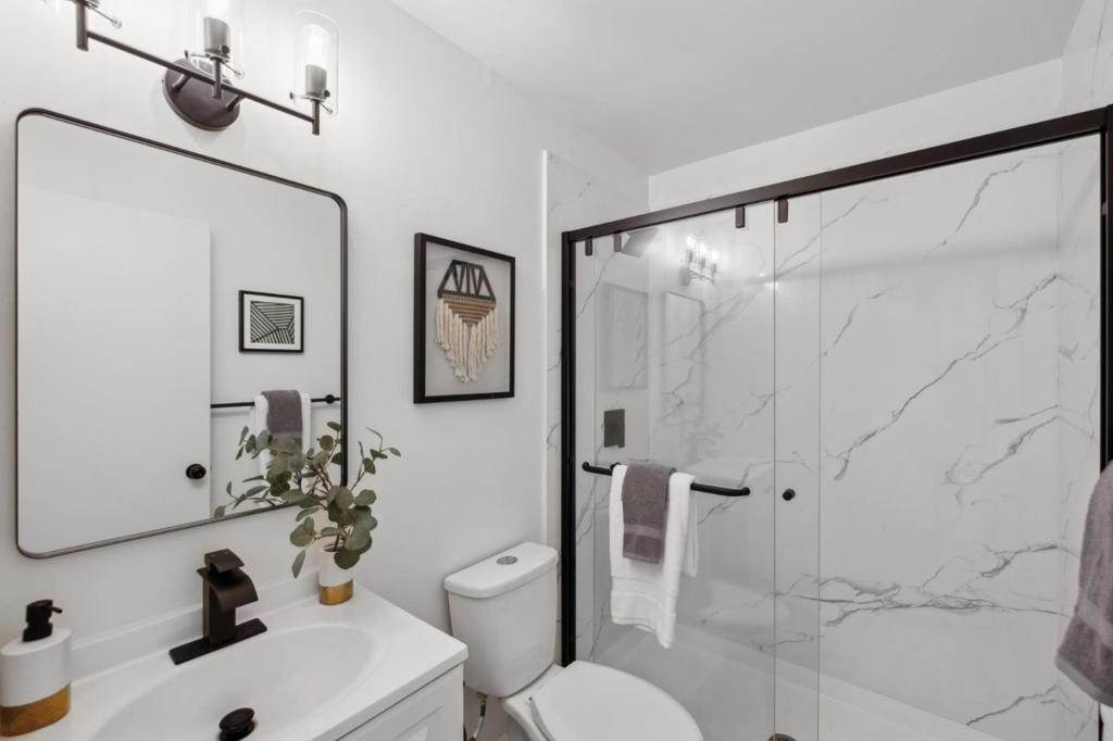 1 Appian Way 703-2 Property Photo 16