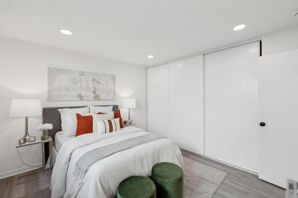 1 Appian Way 703-2 Property Photo 25