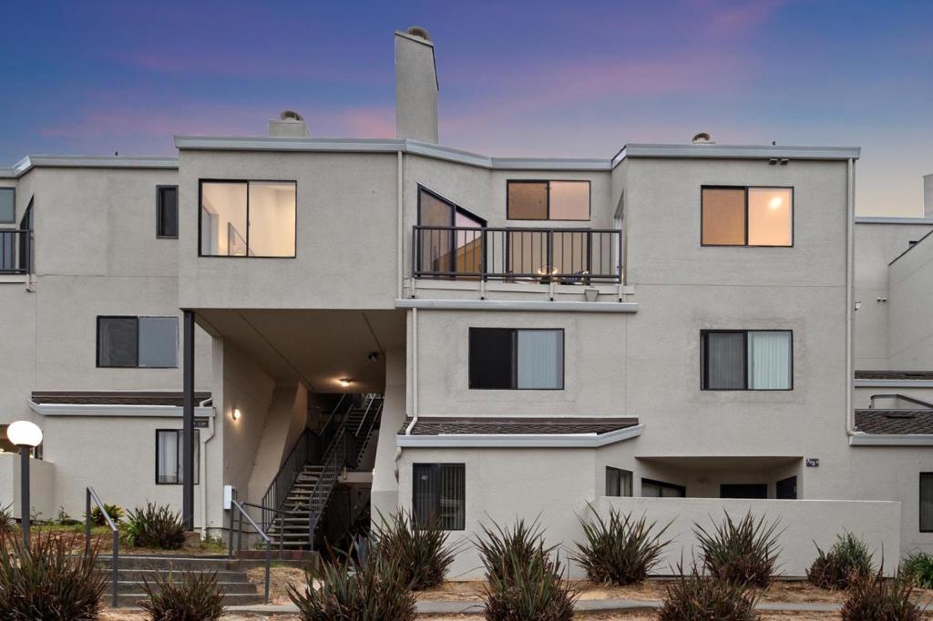 1 Appian Way 703-2 Property Photo 26