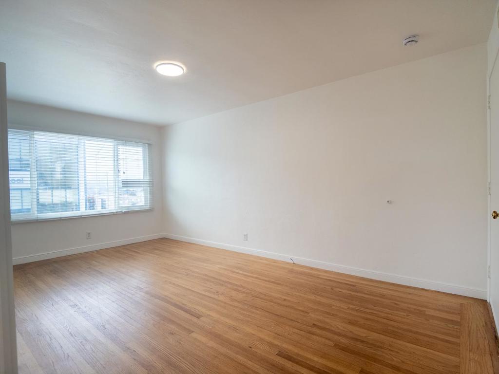 404 Spruce Avenue 3 Property Photo