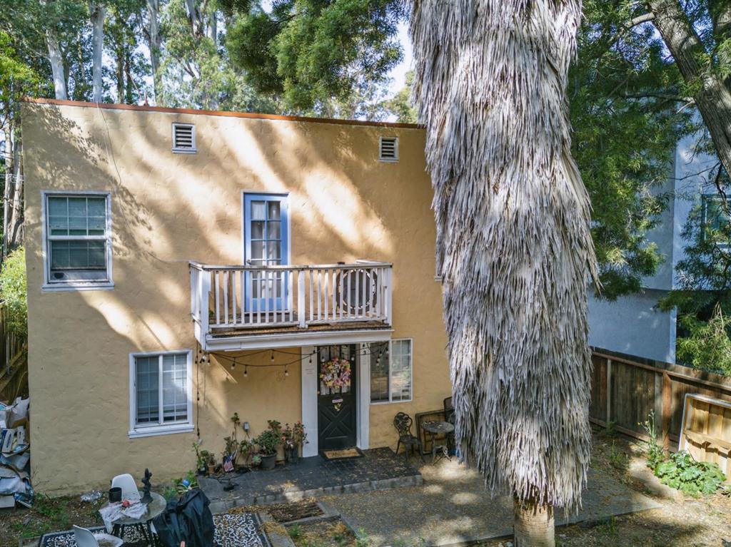 824 El Camino Real Property Photo 5