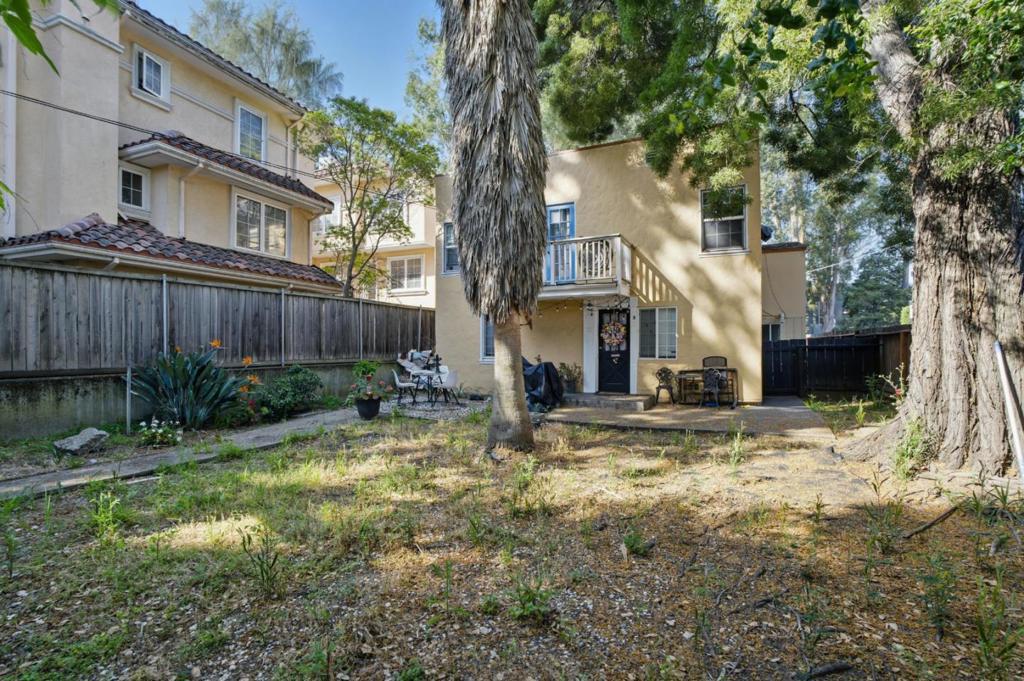 824 El Camino Real Property Photo 8