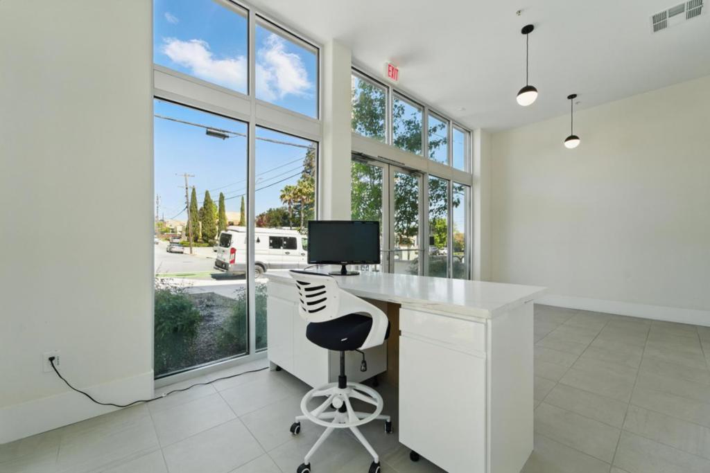 1667 San Carlos Avenue 101 Property Photo 5