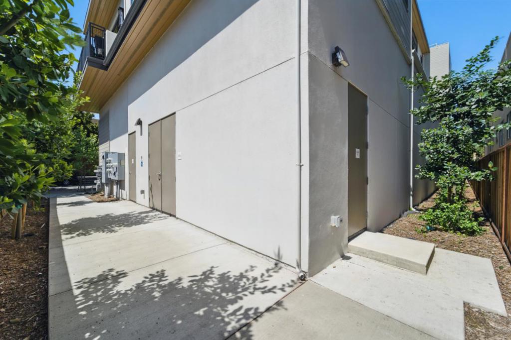 1667 San Carlos Avenue 101 Property Photo 12