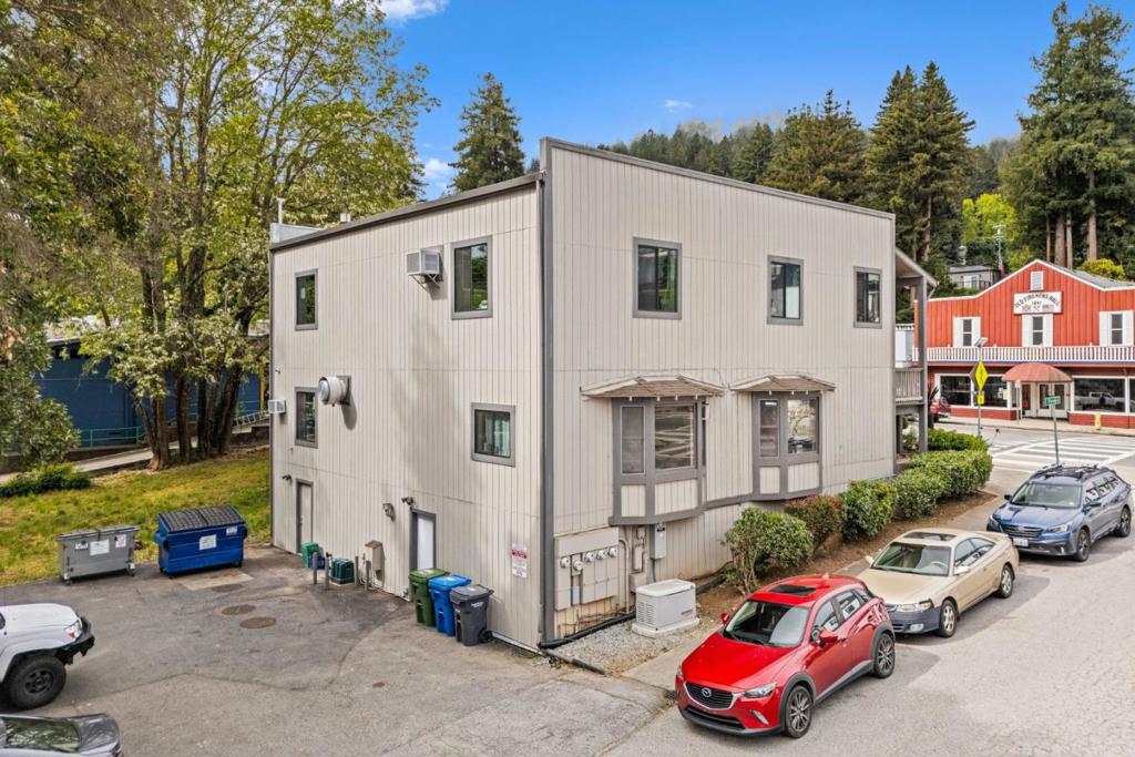 13090 Highway 9 Property Photo 6
