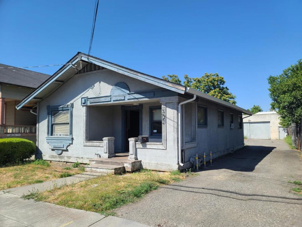 374 Josefa Street Property Photo