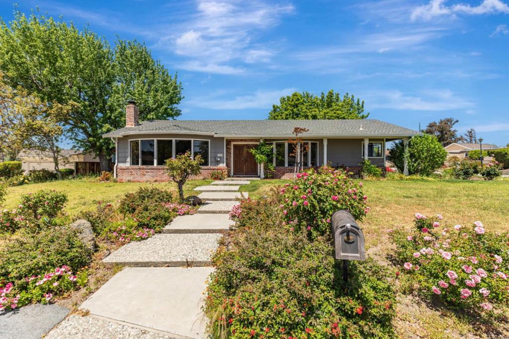 445 Marks Drive Property Photo