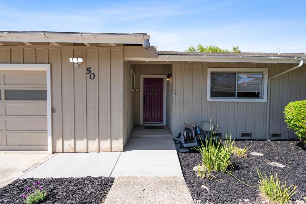 50 Florence Court Property Photo 6