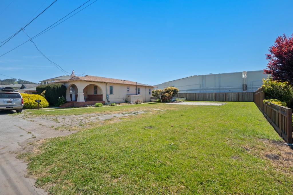 411 Belleville Property Photo 1
