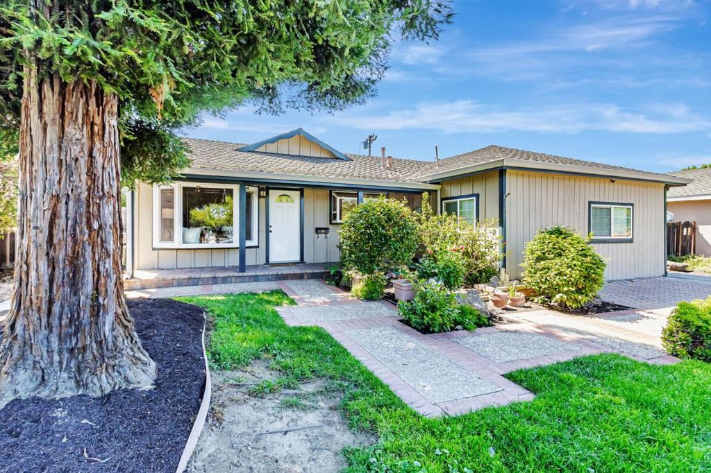 1497 Phoenix Drive Property Photo