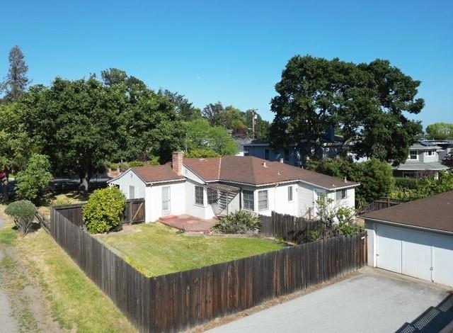 800 Cordilleras Avenue Property Photo 1