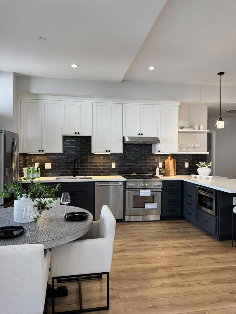 200 Sheridan Ave. 303 Property Photo 1