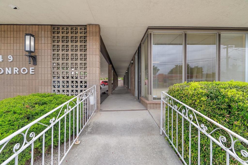 349 S Monroe Street Property Photo 1