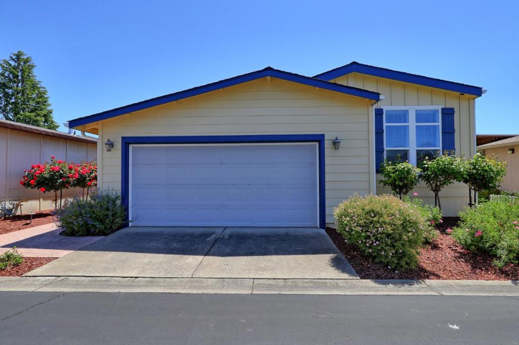 268 Cherry Court Property Photo 1