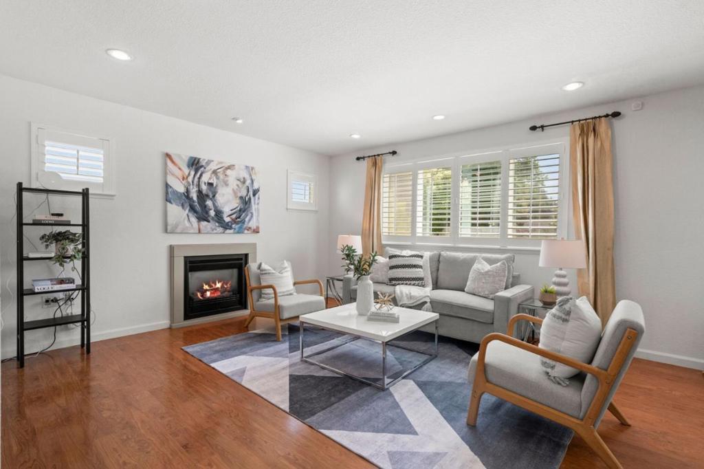 2834 Welk Cmn Property Photo 1