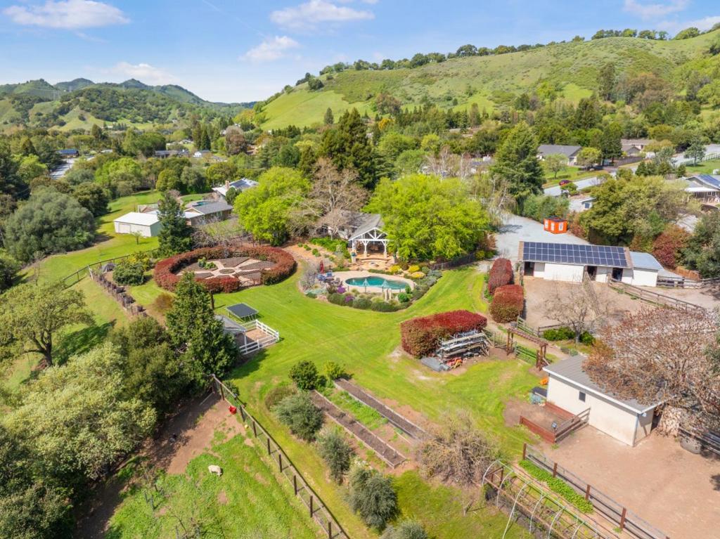 12170 Calle Uvas Property Photo 2