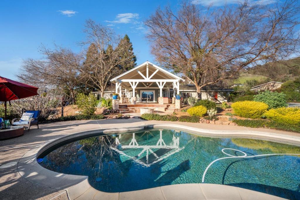 12170 Calle Uvas Property Photo 8