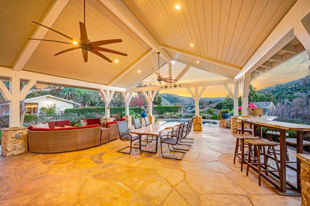 12170 Calle Uvas Property Photo 10