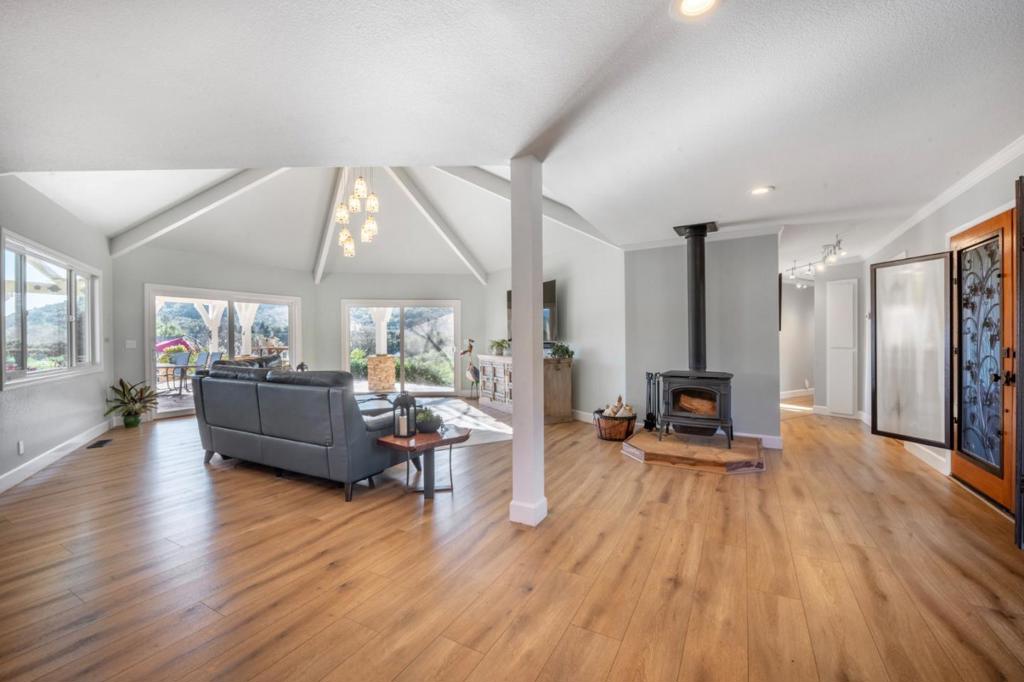 12170 Calle Uvas Property Photo 11