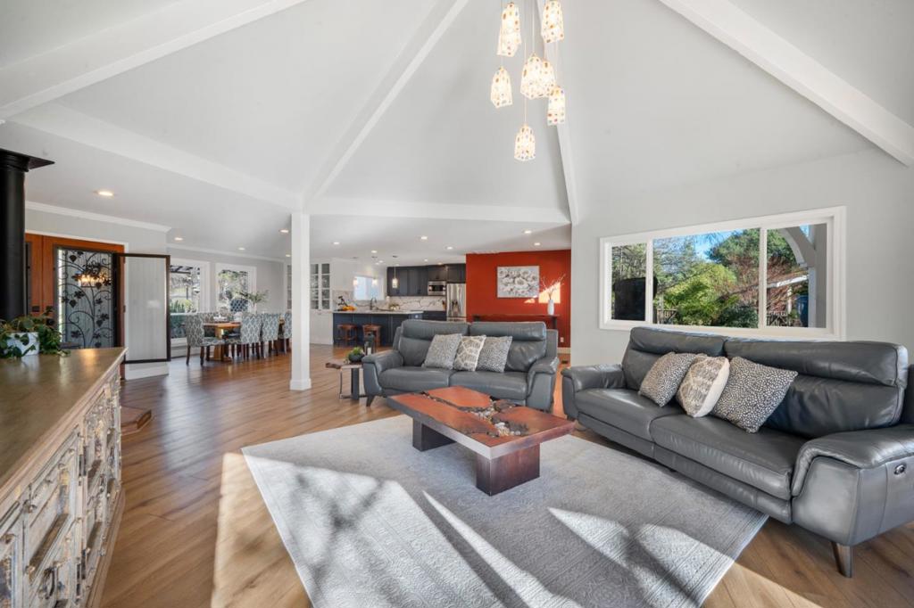 12170 Calle Uvas Property Photo 13