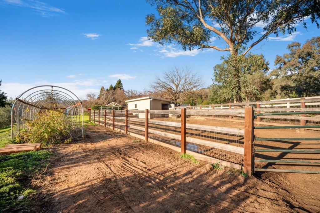 12170 Calle Uvas Property Photo 46