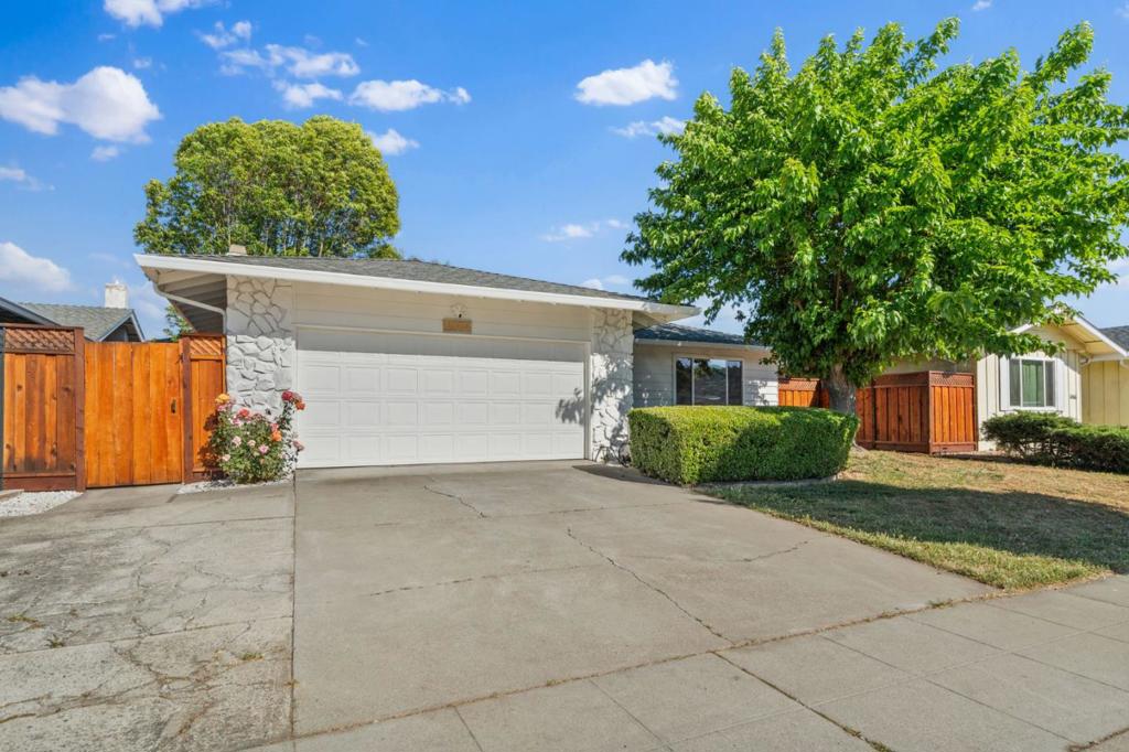 6004 Cahalan Avenue Property Photo