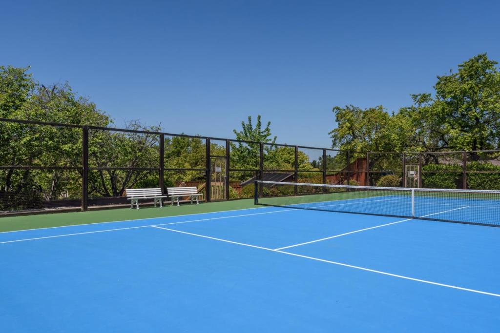 1265 Trinity Drive Property Photo 34