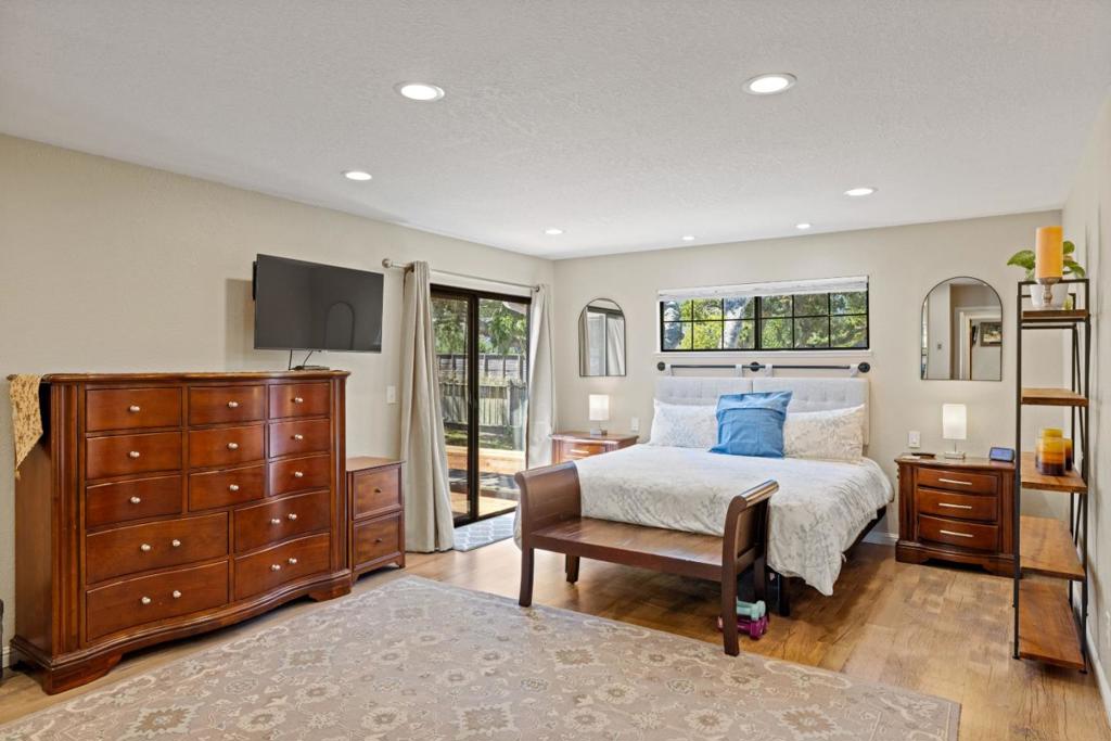 7 Antelope Lane Property Photo 14