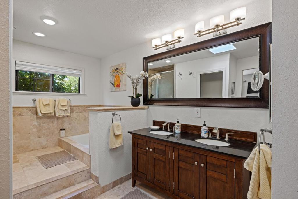 7 Antelope Lane Property Photo 17