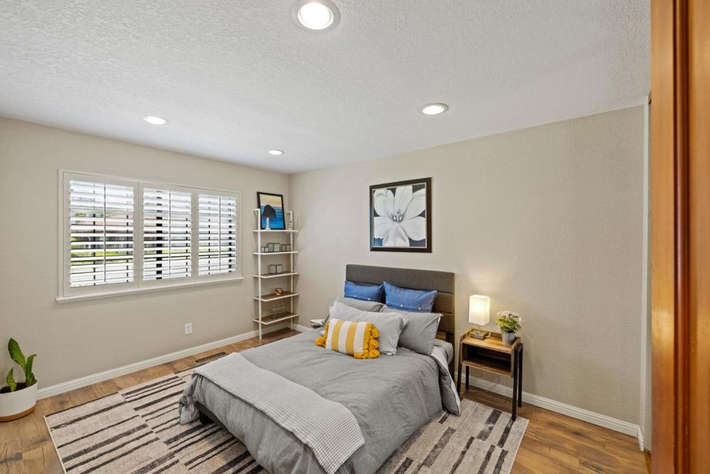 7 Antelope Lane Property Photo 20